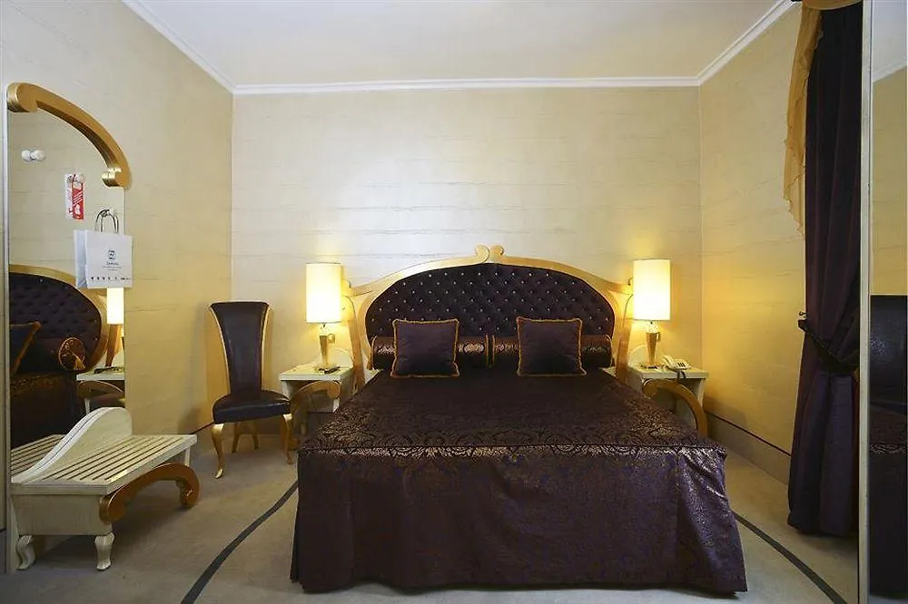 Zanhotel Tre Vecchi Bologna Italy