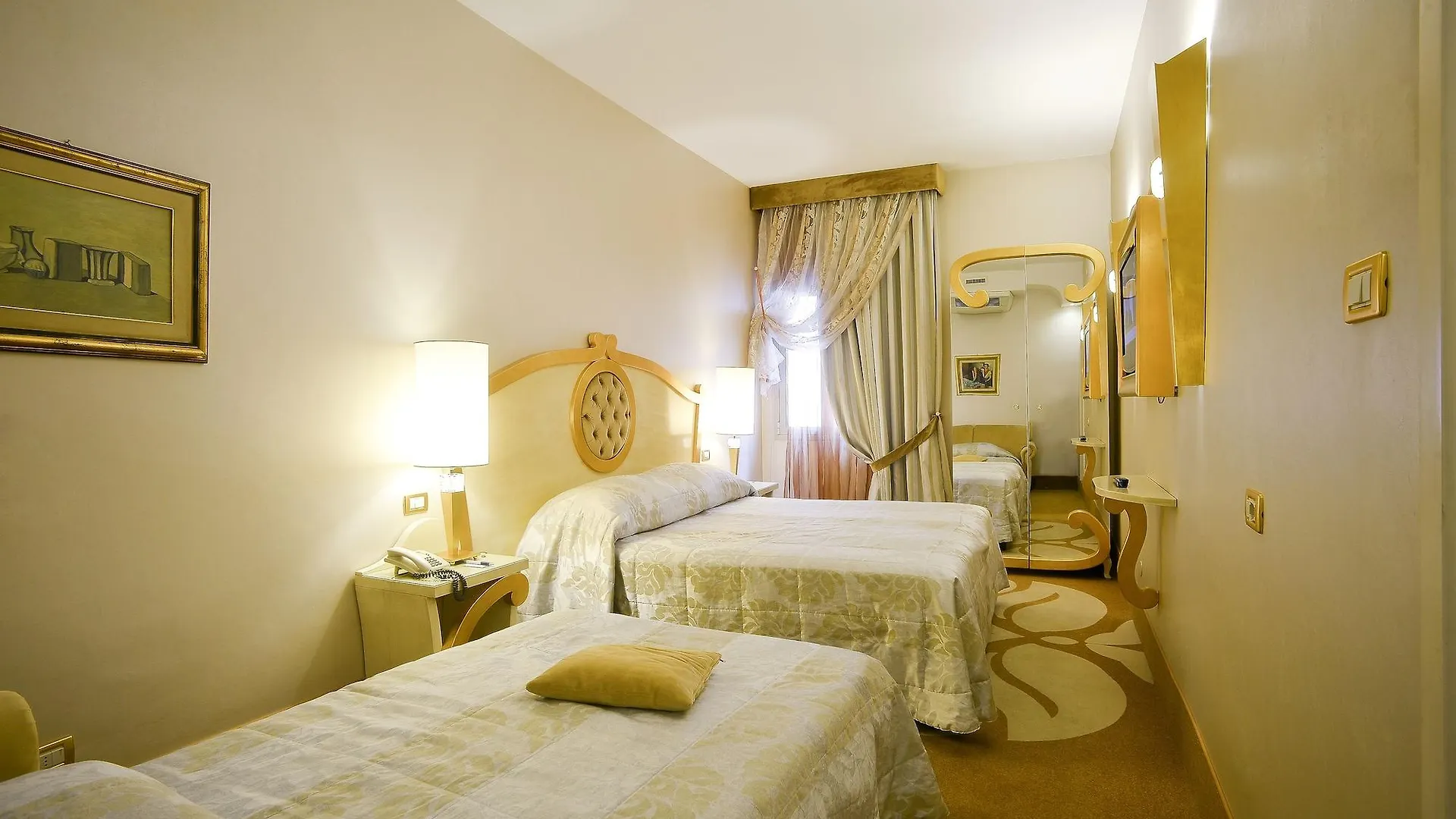 Zanhotel Tre Vecchi Bologna 4*,