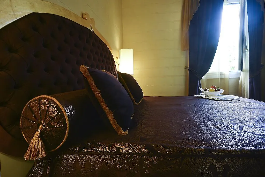 Zanhotel Tre Vecchi Bologna Italy