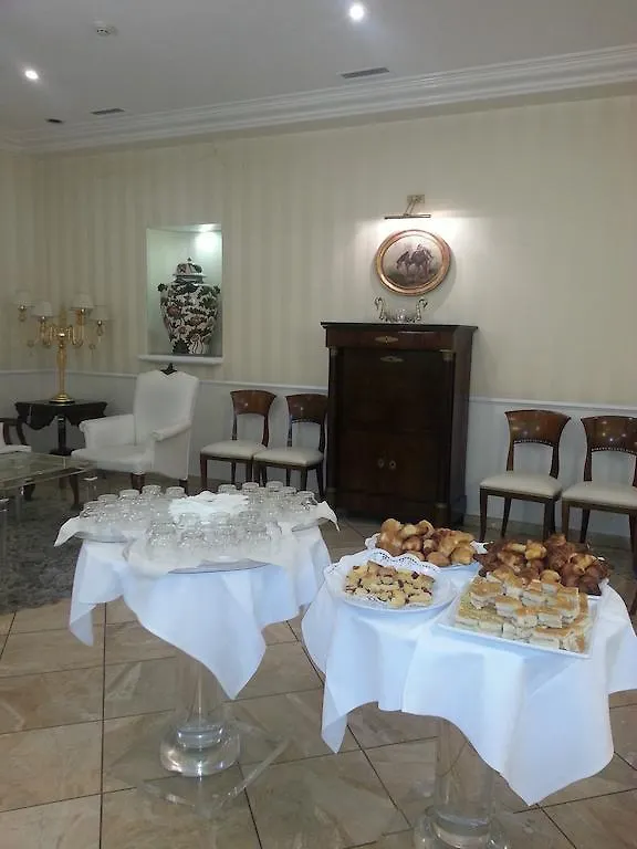 Zanhotel Tre Vecchi Bologna 4*,
