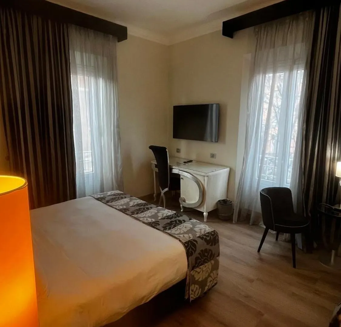Hotel Zanhotel Tre Vecchi Bologna